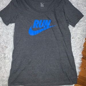 Nike T-shirt